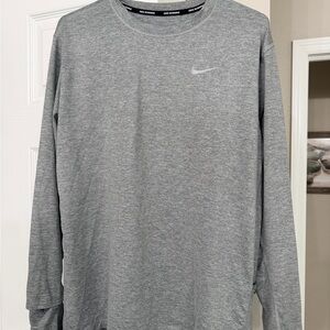 Nike Running Women's Gray Long Sleeve Tee